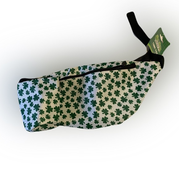 St. Patrick’s Day Fanny Pack With Beverage Holder - Picture 1 of 6
